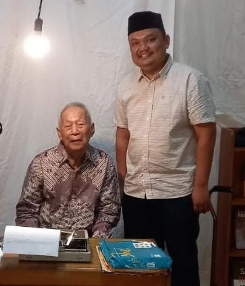 Kang Fuad Menyampaikan Jangan Kapok Menulis di Acara IKA SADAYA UNPAD - image 1
